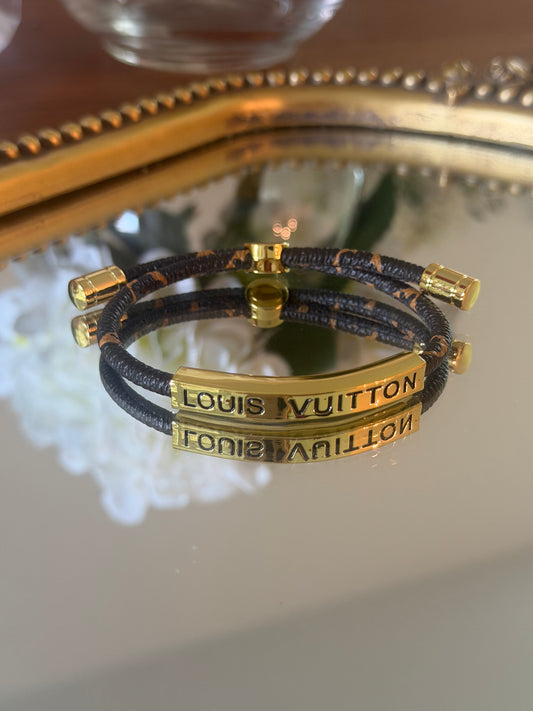 Leather Gold Adjustable bracelet