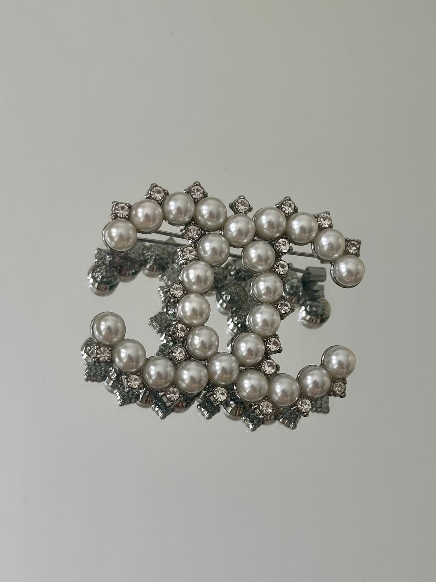 Silver Brooch Pearl