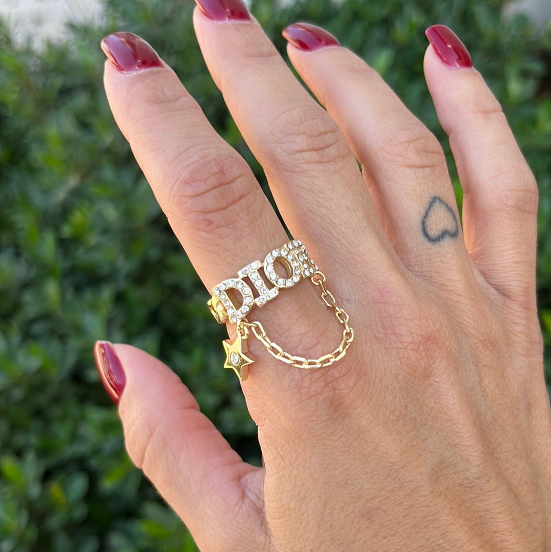 Adjustable ring