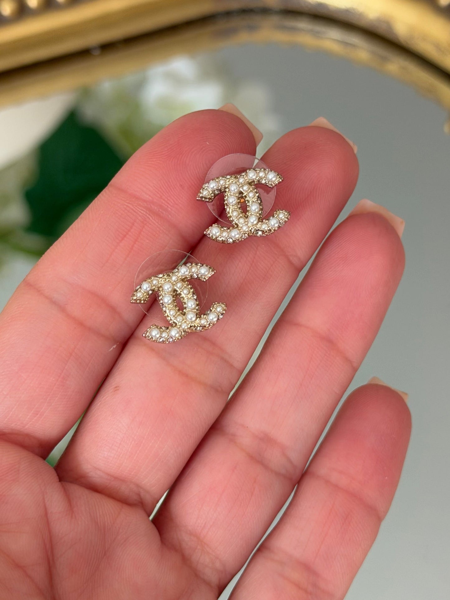 Gold Pearl earrings