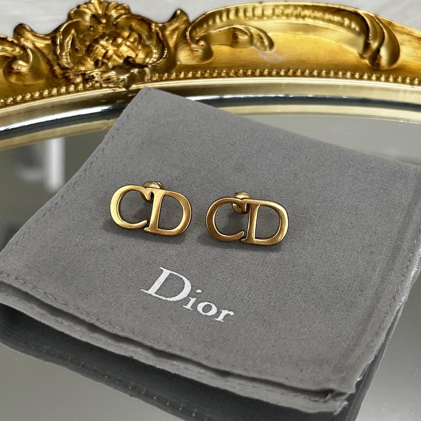 Gold earrings