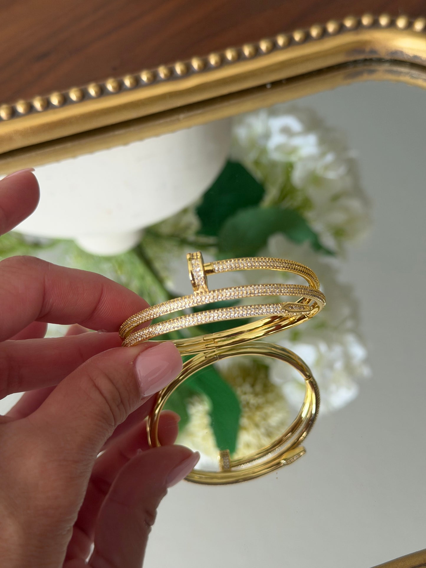 Gold Bracelet with stone