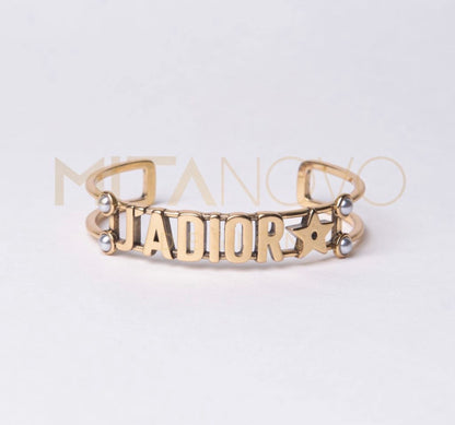 Old Gold cuff bracelet with pearl