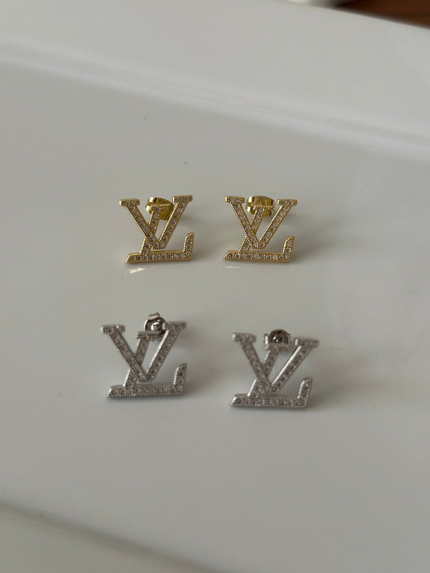 Studs with stone