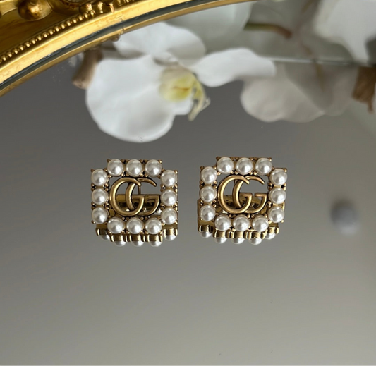 Gold Pearl earrings