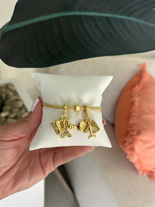 Adjustable travel charm bracelet