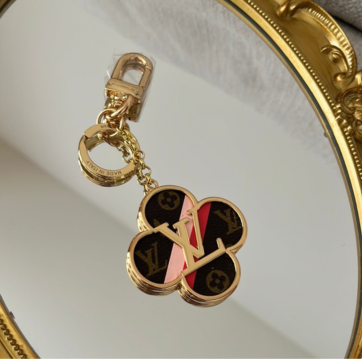 Flower Gold key Chain