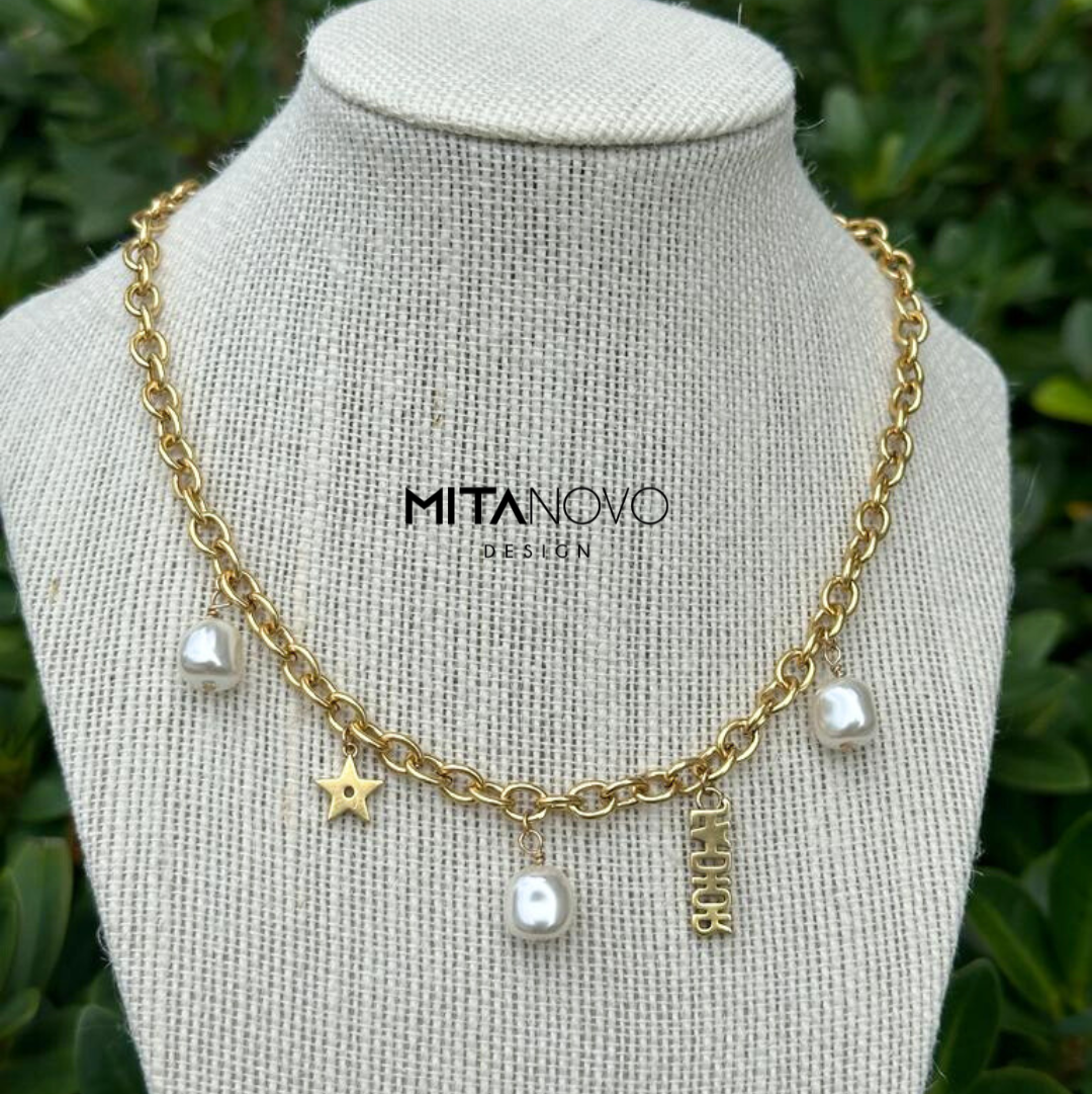 Dangling Pearl Necklace