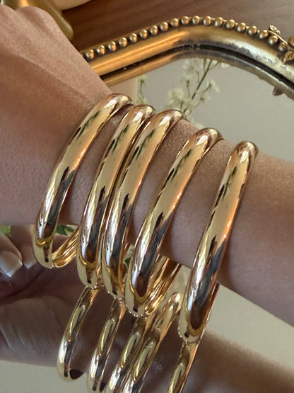 Gold Classic Bangle Set (5 Pieces)