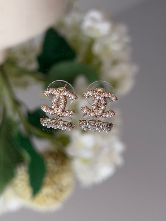 Gold Pearl earrings