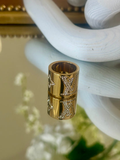 Thick Ring with Stone