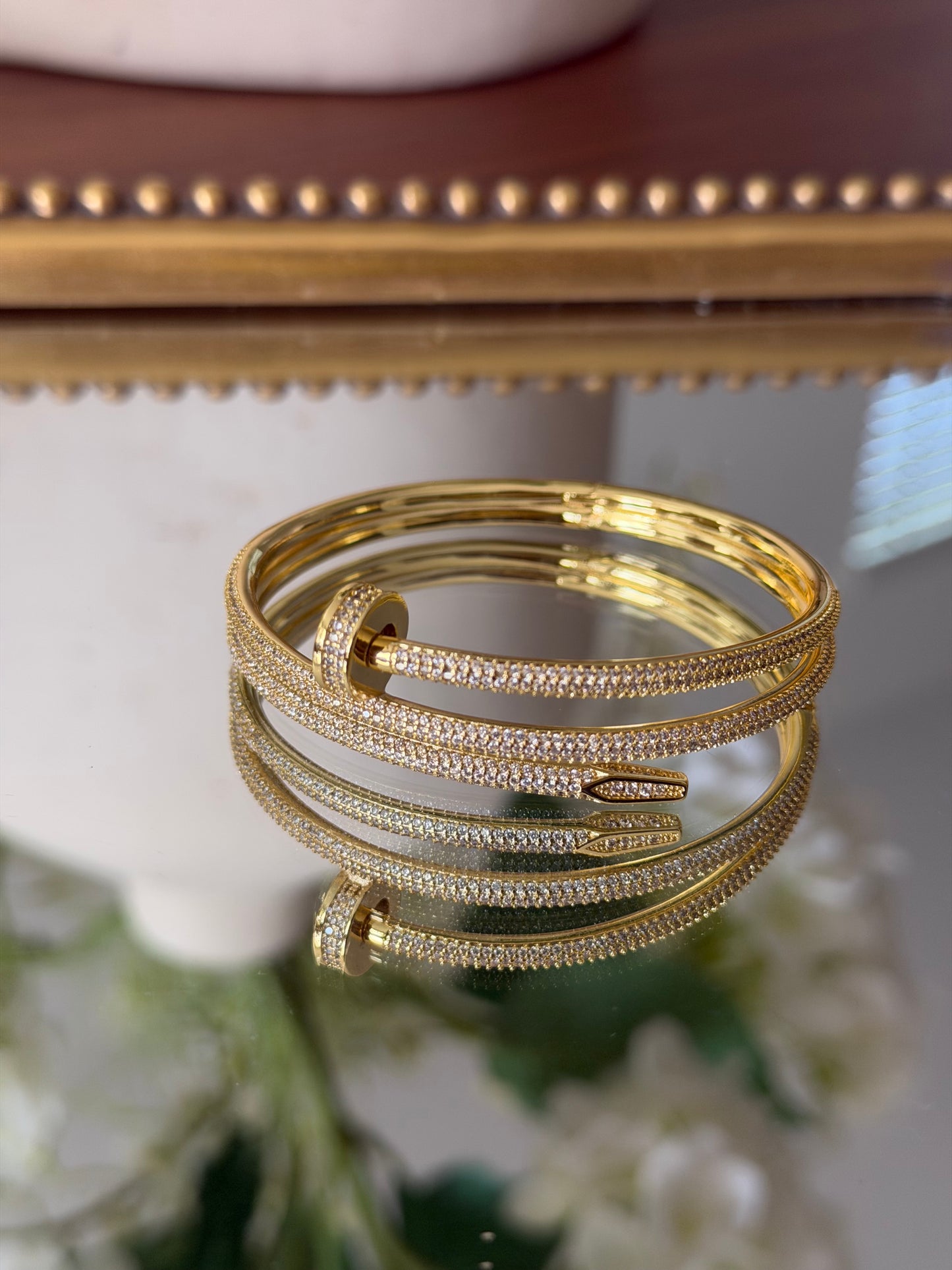 Gold Bracelet with stone