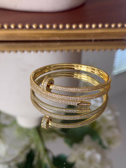 Gold Bracelet with stone
