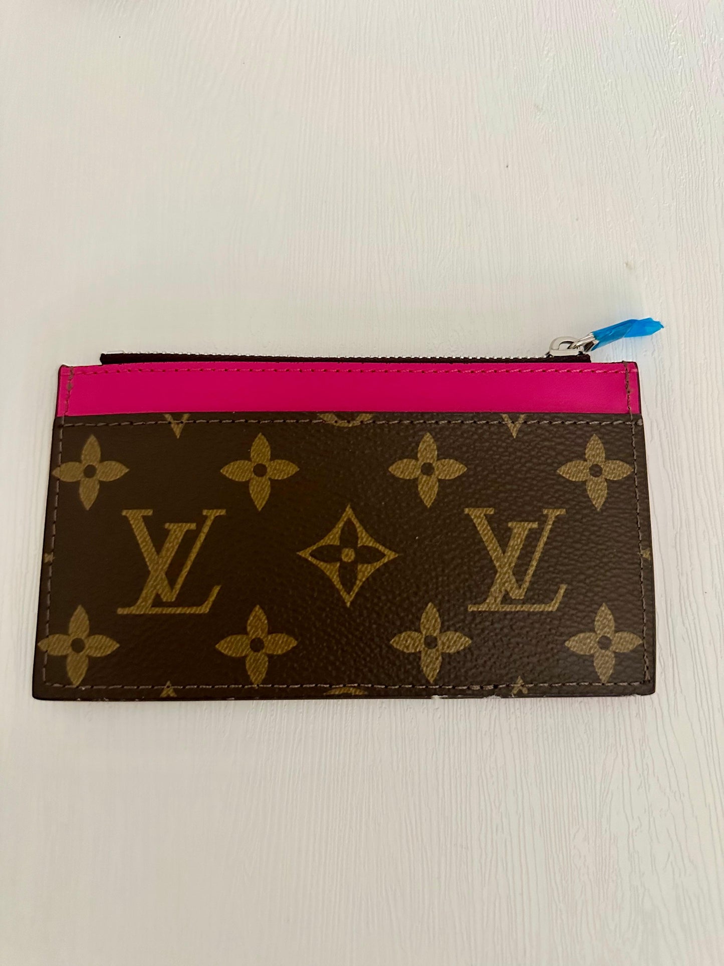 Two-color cardholder