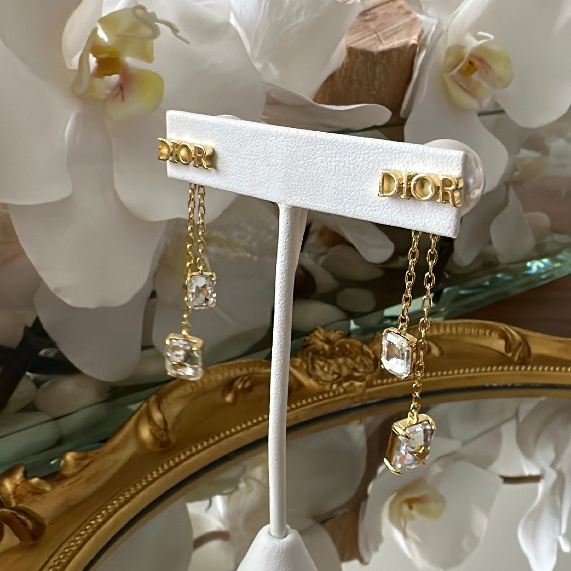 Gold Dangling earrings with stone