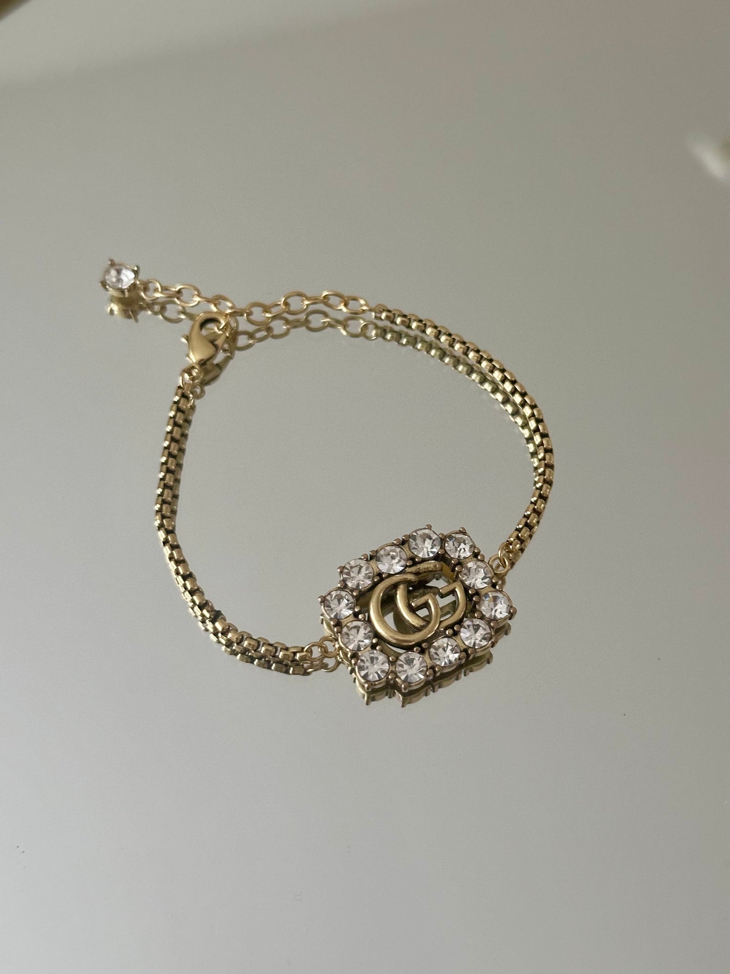 Old Gold Adjustable bracelet with stone