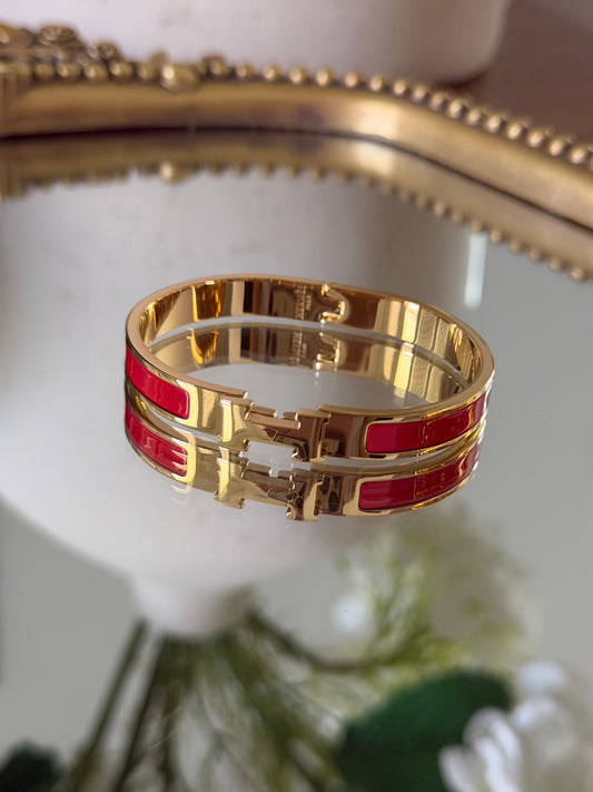 Thin H Bracelet