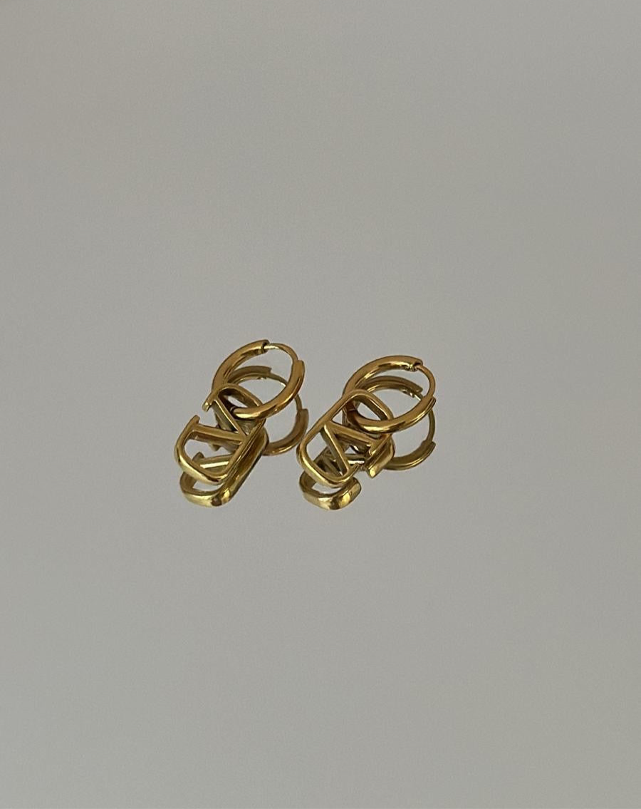 Gold Dangling earrings
