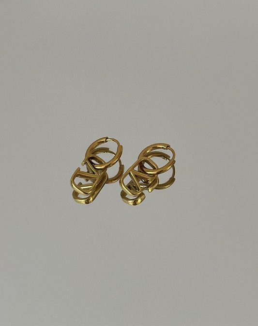 Gold Dangling earrings