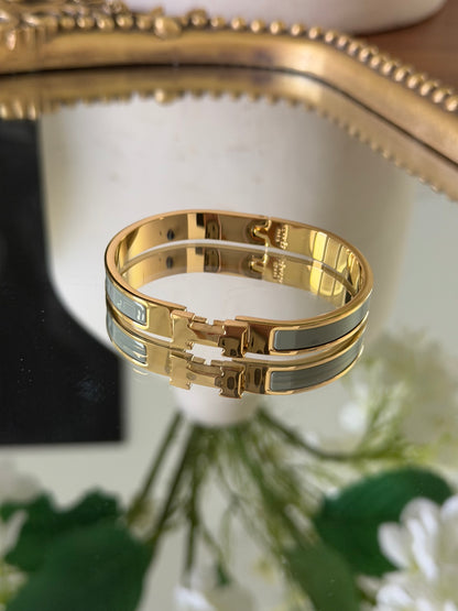 Thin H Bracelet