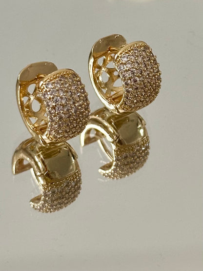 Gold Hoops earrings with stone