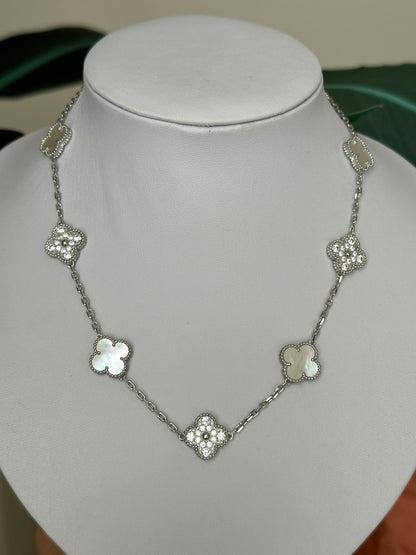 Necklace of 10 flowers