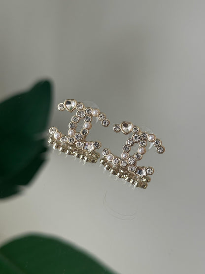 Silver studs with Stone