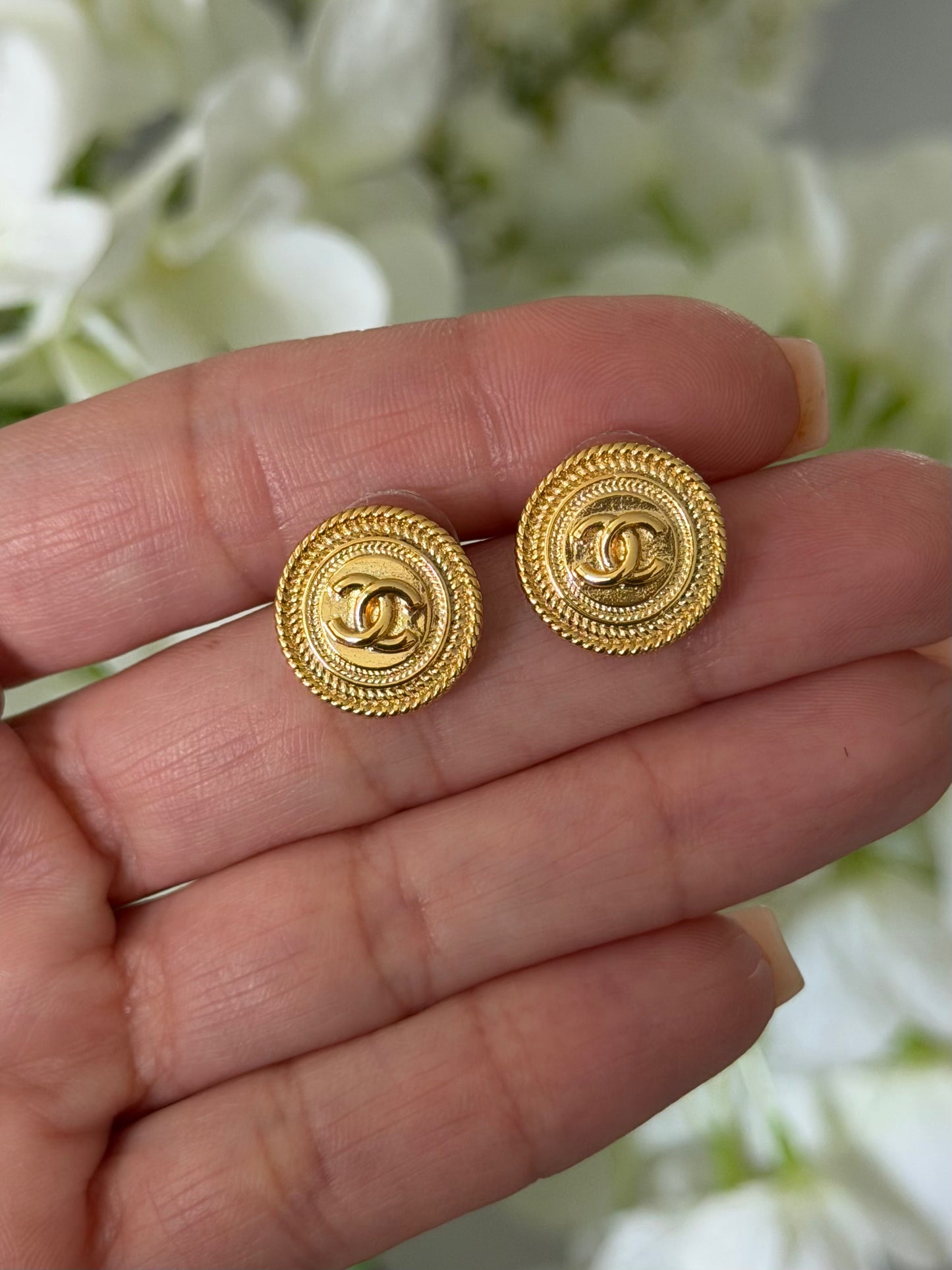 Round Gold Studs