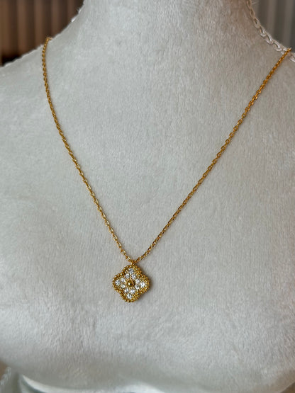 Mini Pendant Flower with Stone