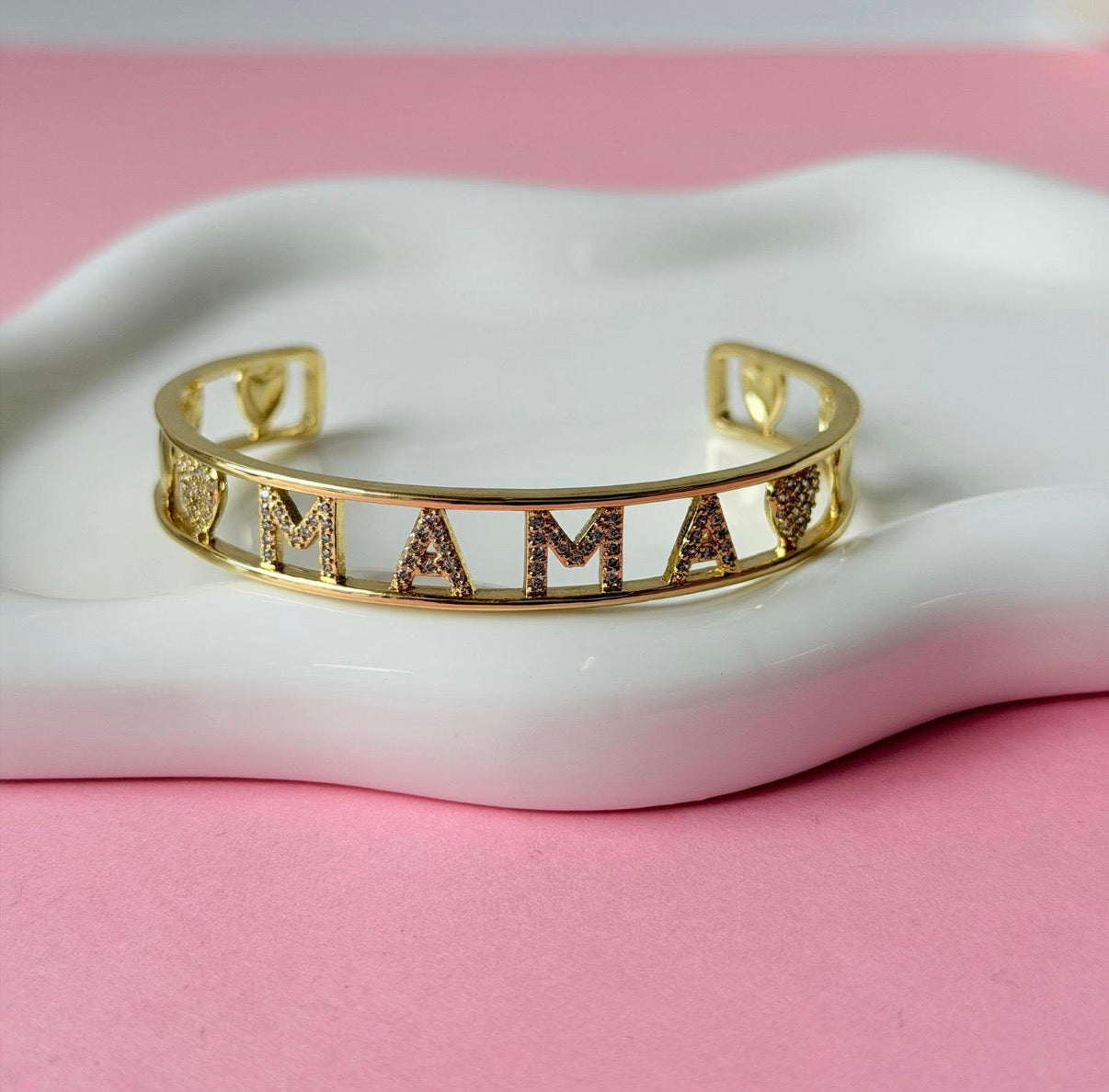 MAMÁ cuff Bracelet