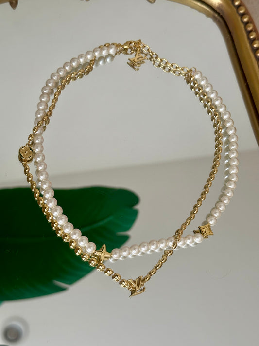 Gold Necklace with Pearl