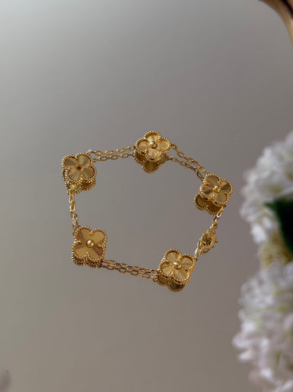 Clover bracelet