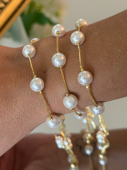 Luna Pearls Adjustable Bracelet.
