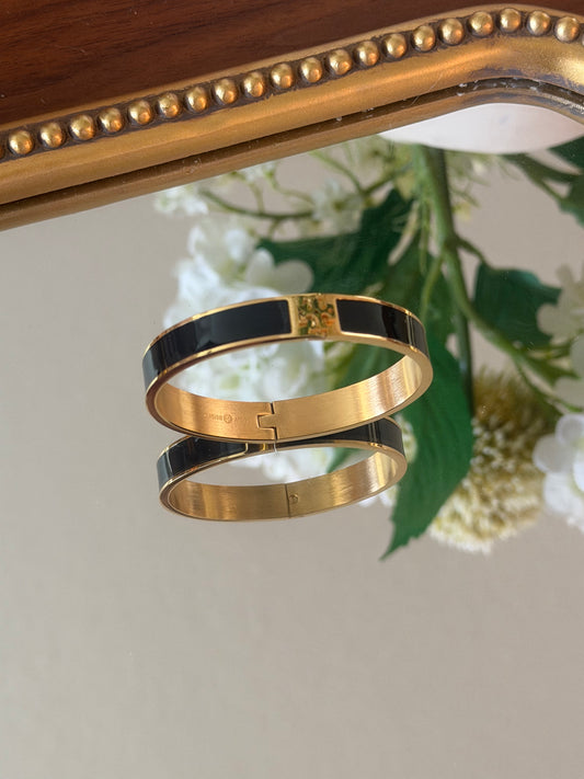 Gold bracelet