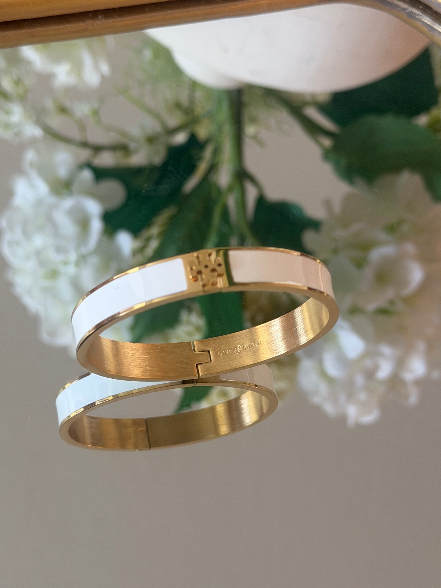 Gold bracelet