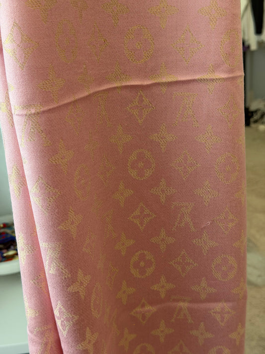Silk scarf pink